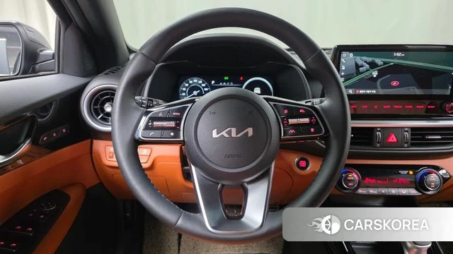 Kia The New K3 2nd generation 2024 Серый из Кореи, фото 3