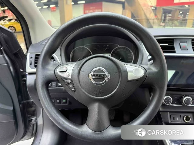 Nissan Sylphy 2023 Темно-серый из Китая, фото 3