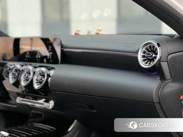 Mercedes-Benz A-Class 2023 Белый из Китая, фото 3