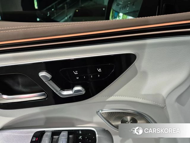 Mercedes-Benz EQE SUV X294 2026 Белый из Кореи, фото 3