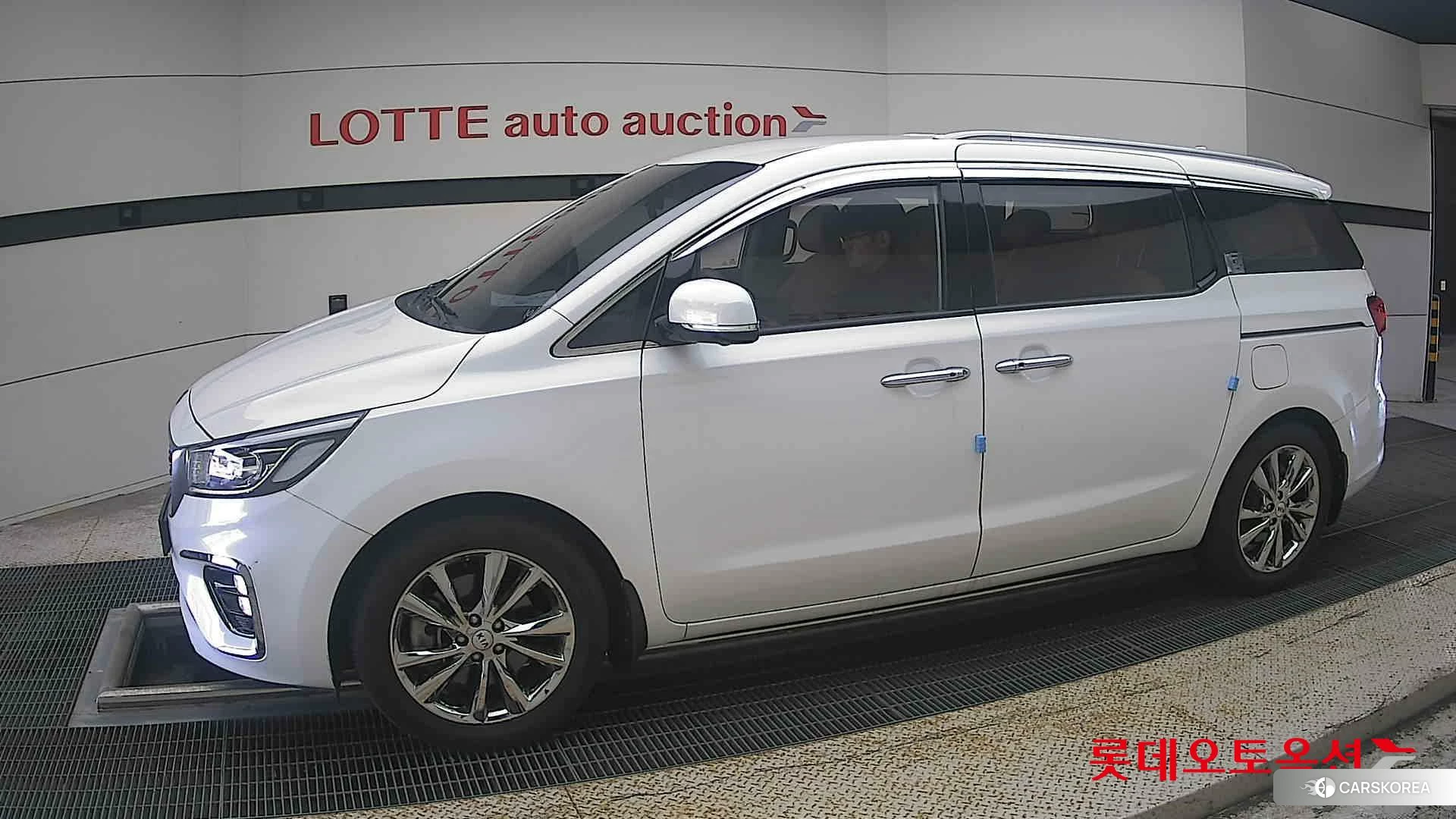 Kia Carnival id 4990106 из Кореи 3