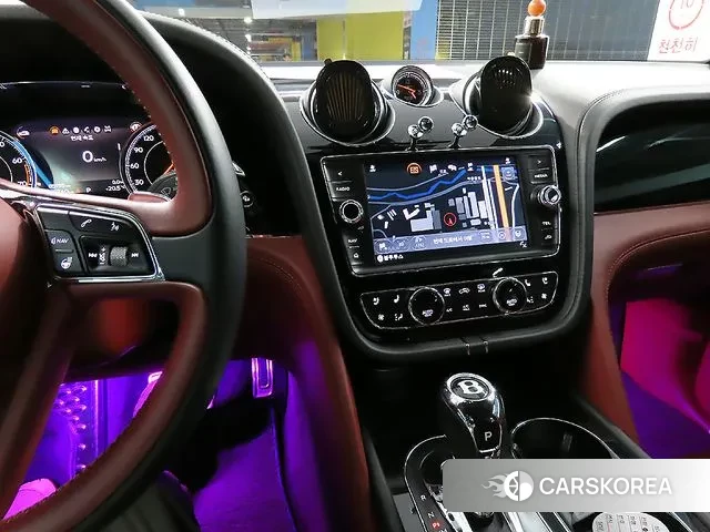 Bentley Bentayga 2018 Белый из Кореи, фото 3