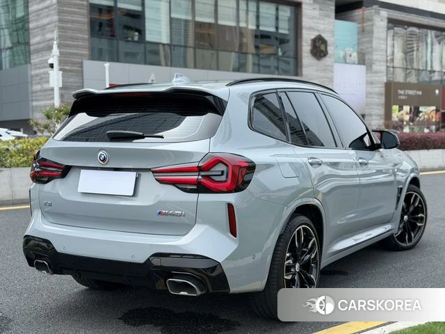 BMW X3 2023 Серебристо-серый из Китая, фото 3