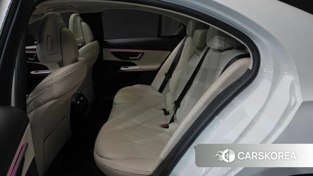 Mercedes-Benz E-Class W214 2024 Белый из Кореи, фото 3