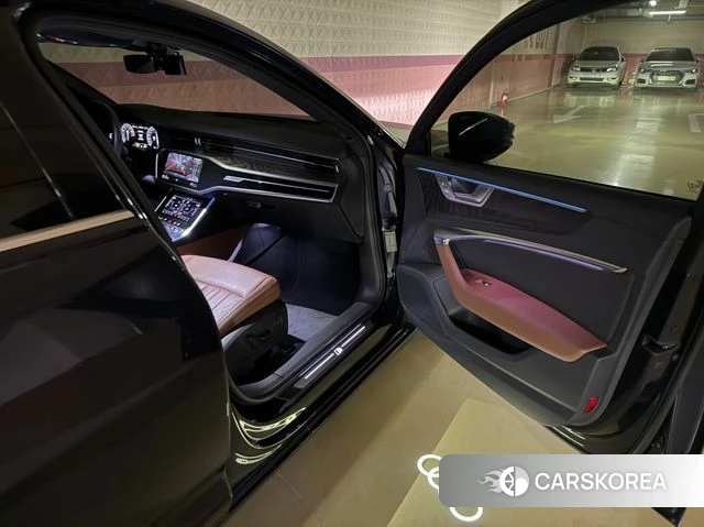 Audi A6 (C8) 2021 Синий из Кореи, фото 3