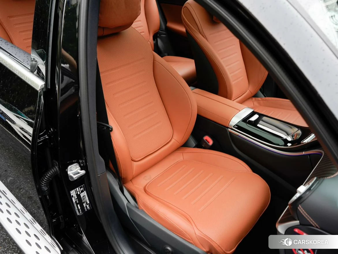 Mercedes-Benz GLC 2023 Черный из Китая, фото 3