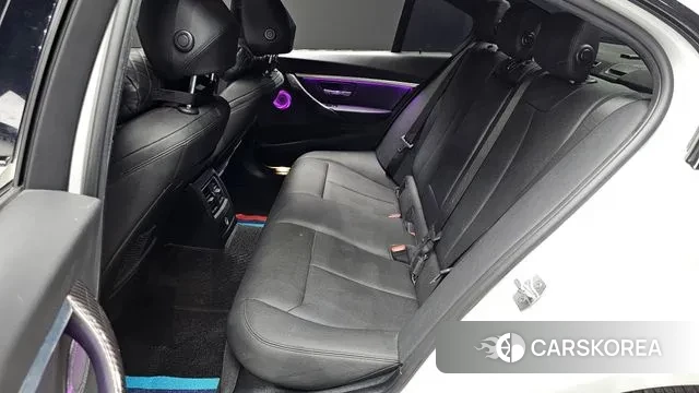 BMW 3 Series (F30) 2018 Белый из Кореи, фото 3