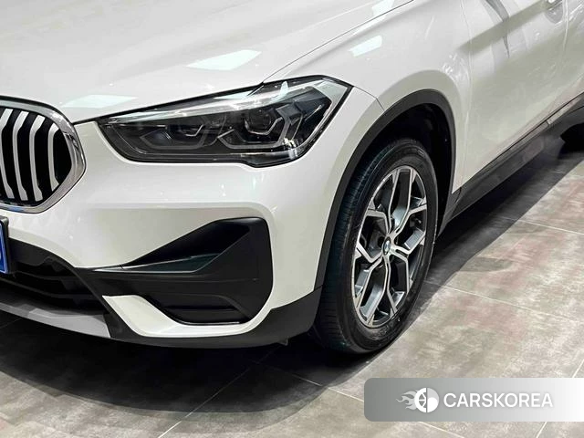 BMW X1 2021 Белый из Китая, фото 3