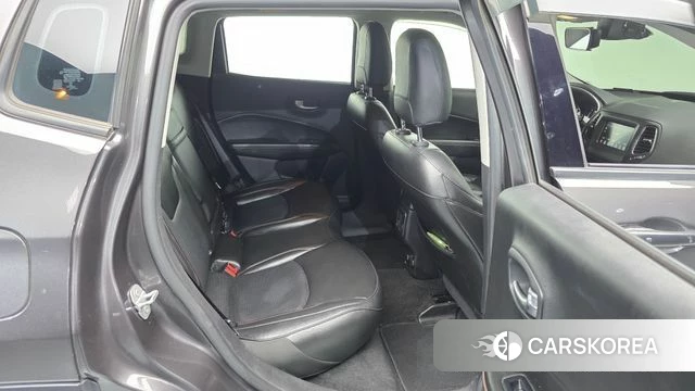 Jeep Compass 2nd Generation 2019 Черный из Кореи, фото 3