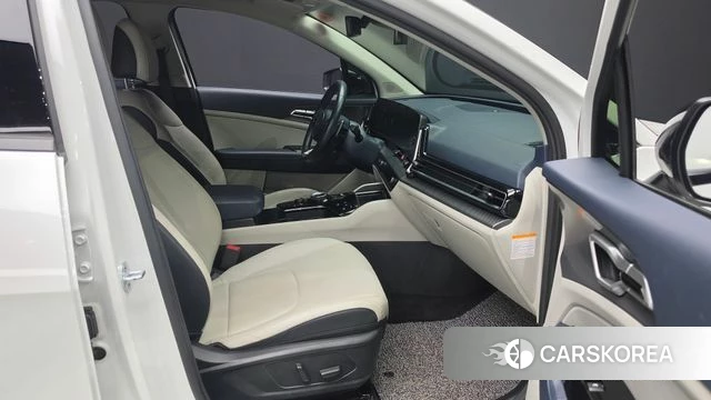 Kia Sportage 5th Generation Hybrid 2022 Белый из Кореи, фото 3