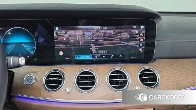 Mercedes-Benz E-Class W213 2021 Белый из Кореи, фото 3