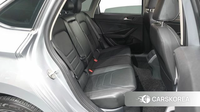 Volkswagen 7th Generation of Jetta 2020 Серебристо-серый из Кореи, фото 3