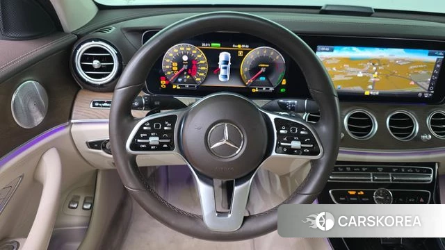 Mercedes-Benz E-Class W213 2020 Серебряный из Кореи, фото 3