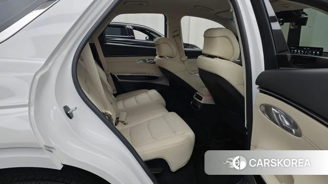 Genesis GV70 2023 Белый из Кореи, фото 3