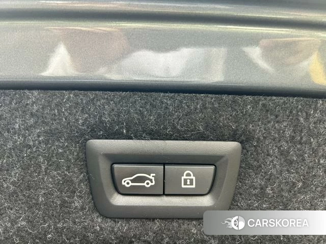 BMW 5 series 2023 Синий из Китая, фото 3