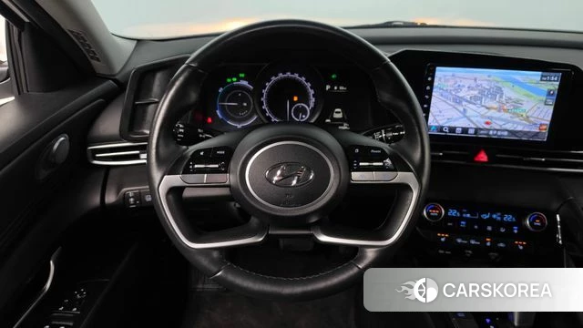 Hyundai Avante Hybrid (CN7) 2023 Белый из Кореи, фото 3