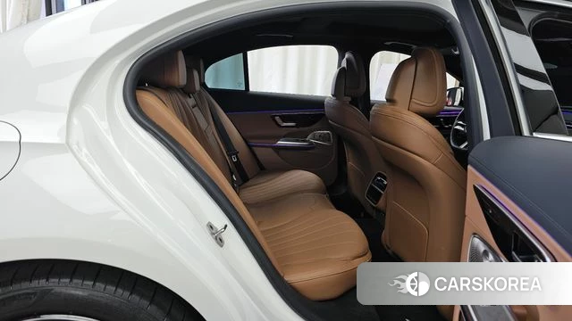 Mercedes-Benz E-Class W214 2025 Белый из Кореи, фото 3