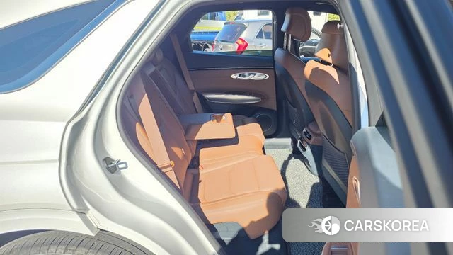 Genesis GV70 2023 Белый из Кореи, фото 3