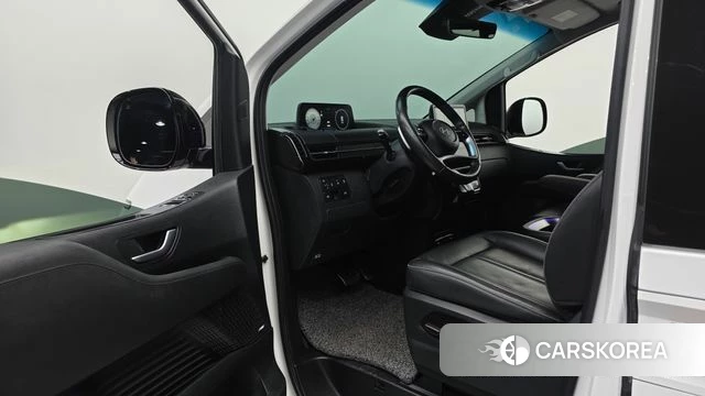 Hyundai Staria 2024 Белый из Кореи, фото 3