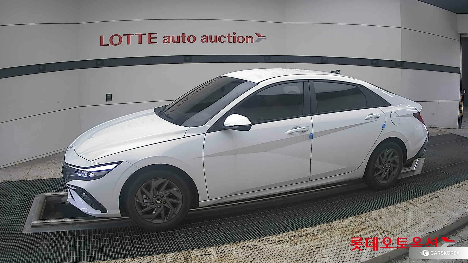 Hyundai Avante 2024 Atlas White из Кореи, фото 3