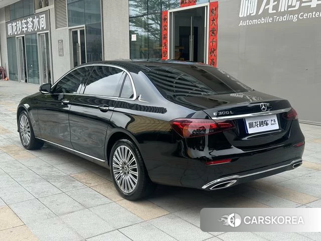 Mercedes-Benz E-Class 2022 Черный из Китая, фото 3