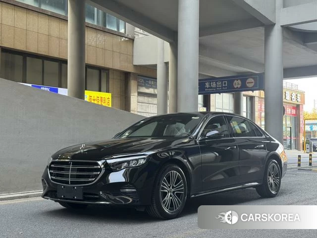 Mercedes-Benz E-Class 2026 Черный из Китая, фото 3