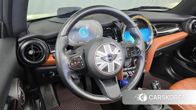 Mini Cooper S Convertible 2021 Жемчужный цвет из Кореи, фото 3