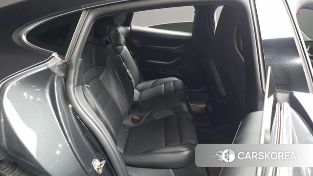 Porsche Taycan 2021 Серый из Кореи, фото 3