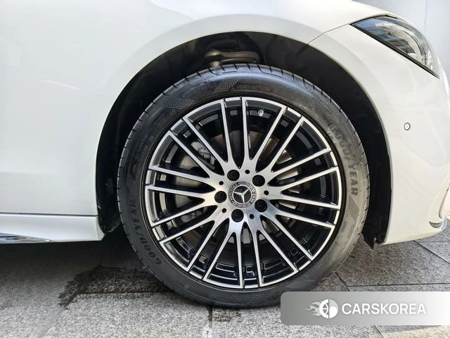 Mercedes-Benz C-class 2025 Белый из Китая, фото 3