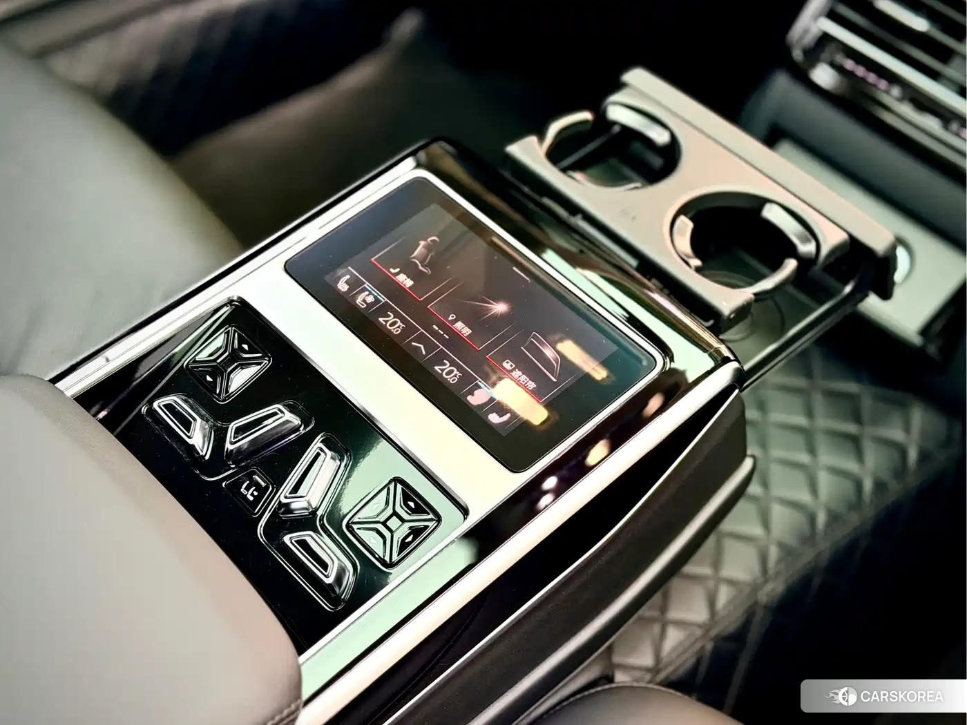Audi A8 2022 Черный из Китая, фото 3