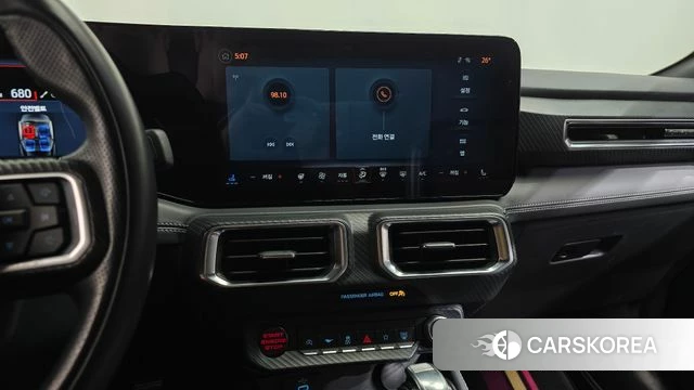 Ford Mustang 7th Generation 2024 Черный из Кореи, фото 3