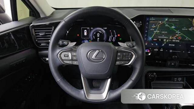Lexus NX350h Second generation 2024 Черный из Кореи, фото 3