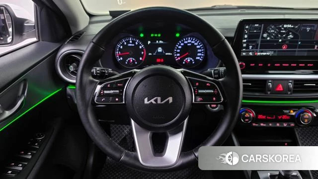 Kia The New K3 2nd generation 2021 Белый из Кореи, фото 3