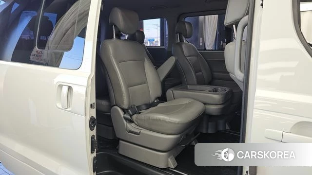 Hyundai The New Grand Starex 2018 Белый из Кореи, фото 3