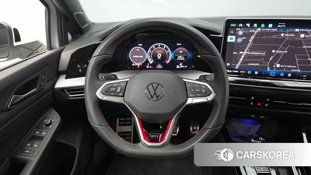 Volkswagen Golf 8th Generation 2025 Белый из Кореи, фото 3