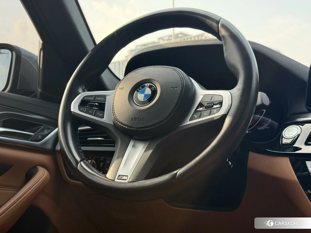 BMW 5 series 2022 Темно-серый из Китая, фото 3