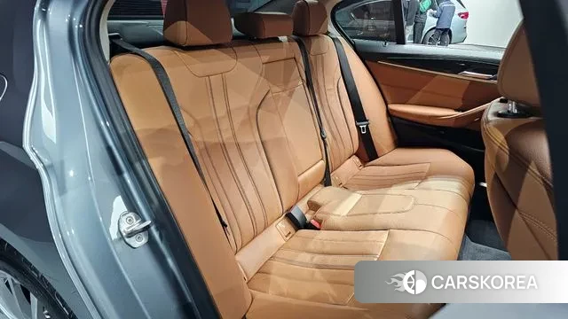BMW 5 Series (G30) 2019 Серый из Кореи, фото 3