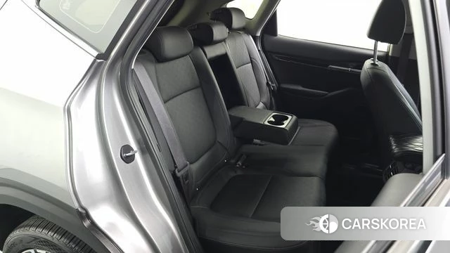 Kia Seltos 2021 Серый из Кореи, фото 3