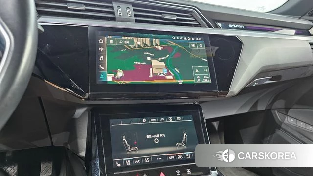 Audi e-Tron 2021 Белый из Кореи, фото 3