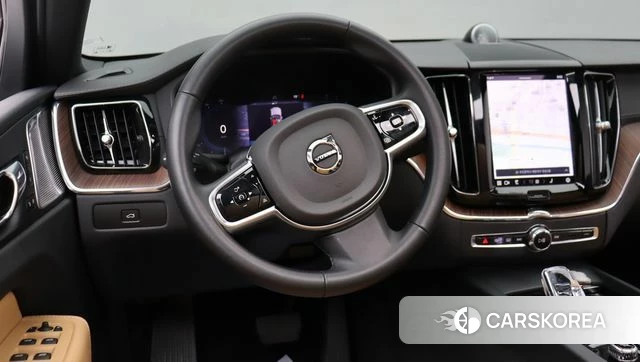 Volvo XC60 second Generation 2024 Белый из Кореи, фото 3