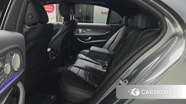 Mercedes-Benz E-Class W213 2021 Серый из Кореи, фото 3