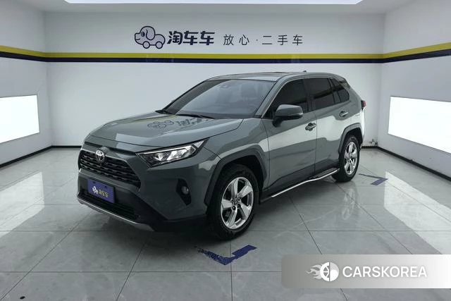 Toyota RAV4 2020 Темно-серый из Китая, фото 3