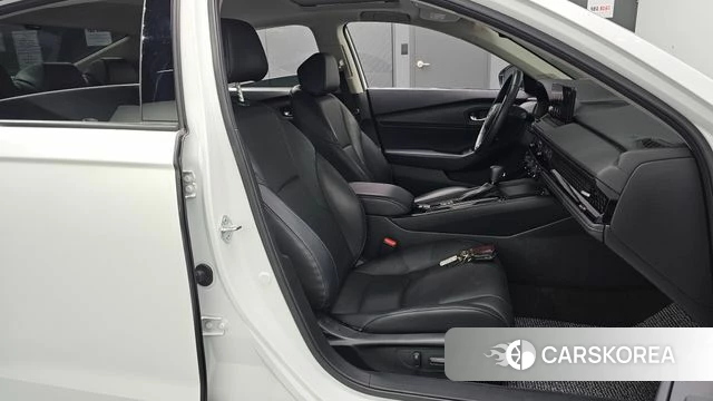 Honda Accord 11th Generation 2023 Белый из Кореи, фото 3