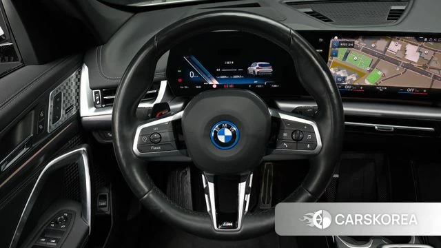 BMW iX1 (U11) 2023 Белый из Кореи, фото 3