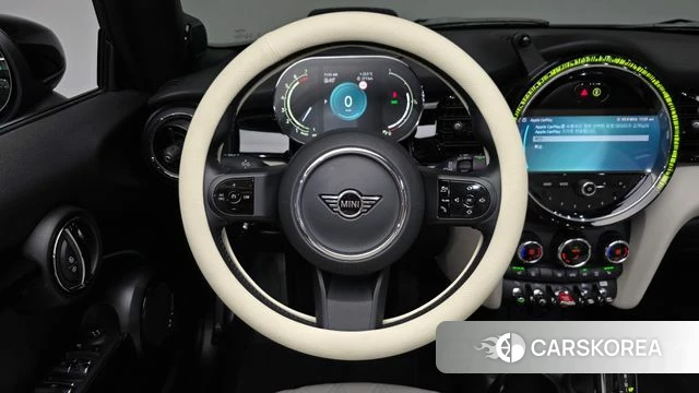 Mini Cooper S Convertible 2023 Черный из Кореи, фото 3
