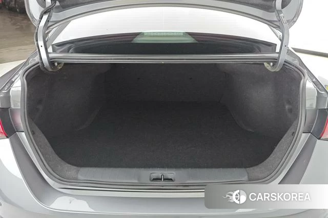 Nissan Sylphy 2024 Темно-серый из Китая, фото 3