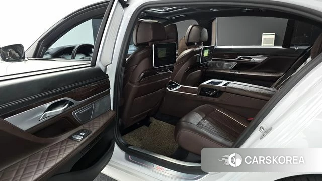BMW 7 Series (G11) 2019 Белый из Кореи, фото 3