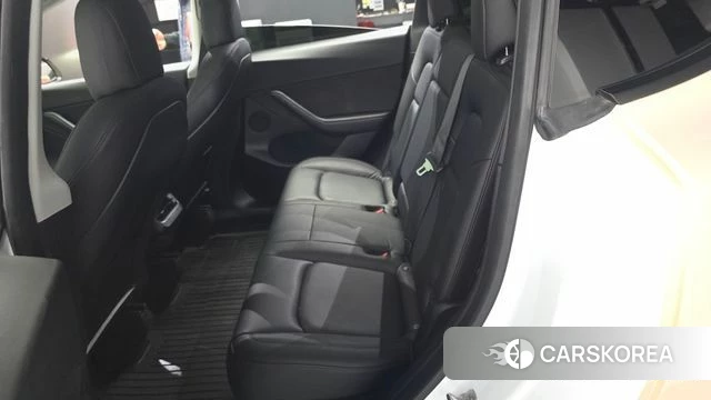 Tesla Model Y 2021 Белый из Кореи, фото 3