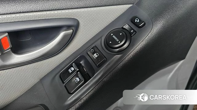 Hyundai The New Grand Starex 2018 Серебристо-серый из Кореи, фото 3