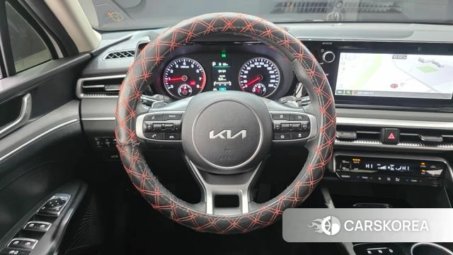 Kia K5 3rd generation 2023 Белый из Кореи, фото 3